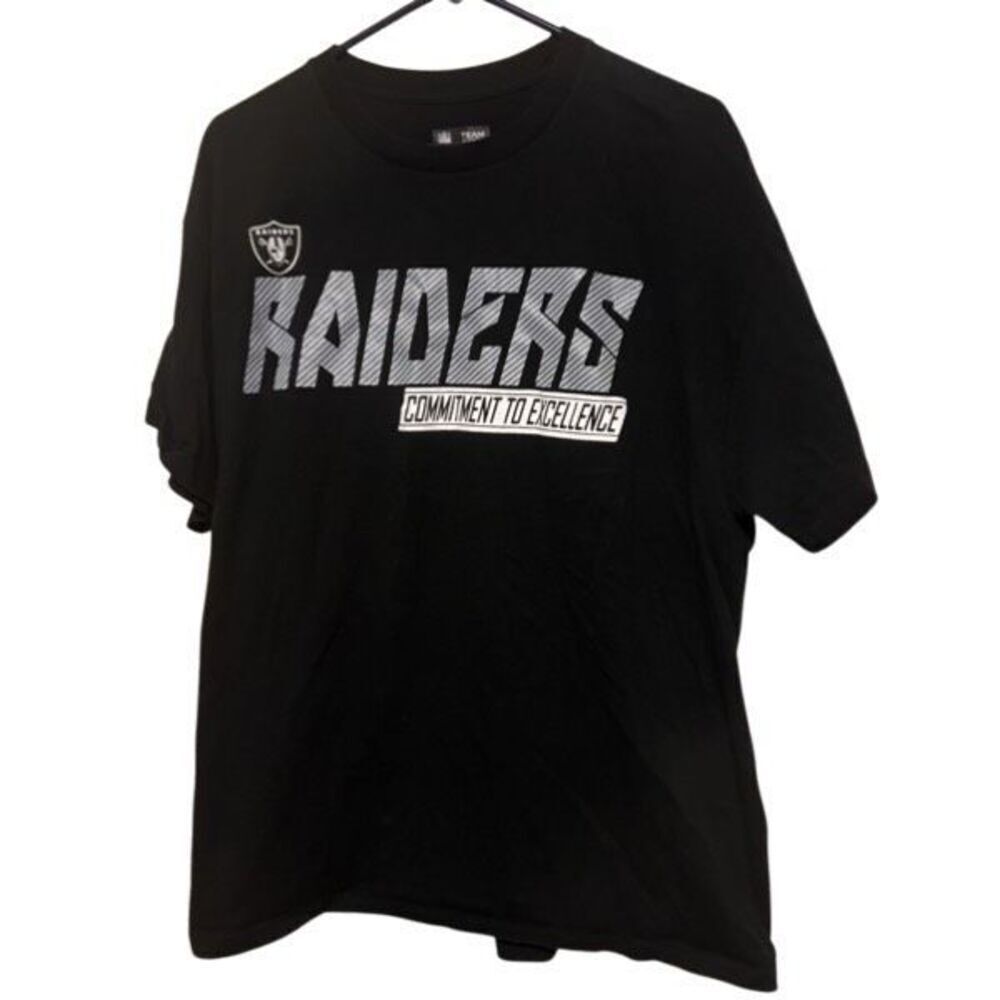 Oakland Raiders 2013 Regular Season Size XL T-Shirt